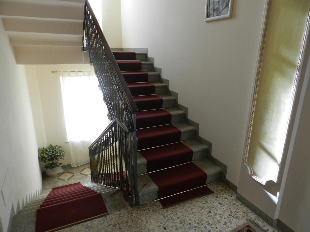 Residenza Villa Maria Roncola Bagian luar foto